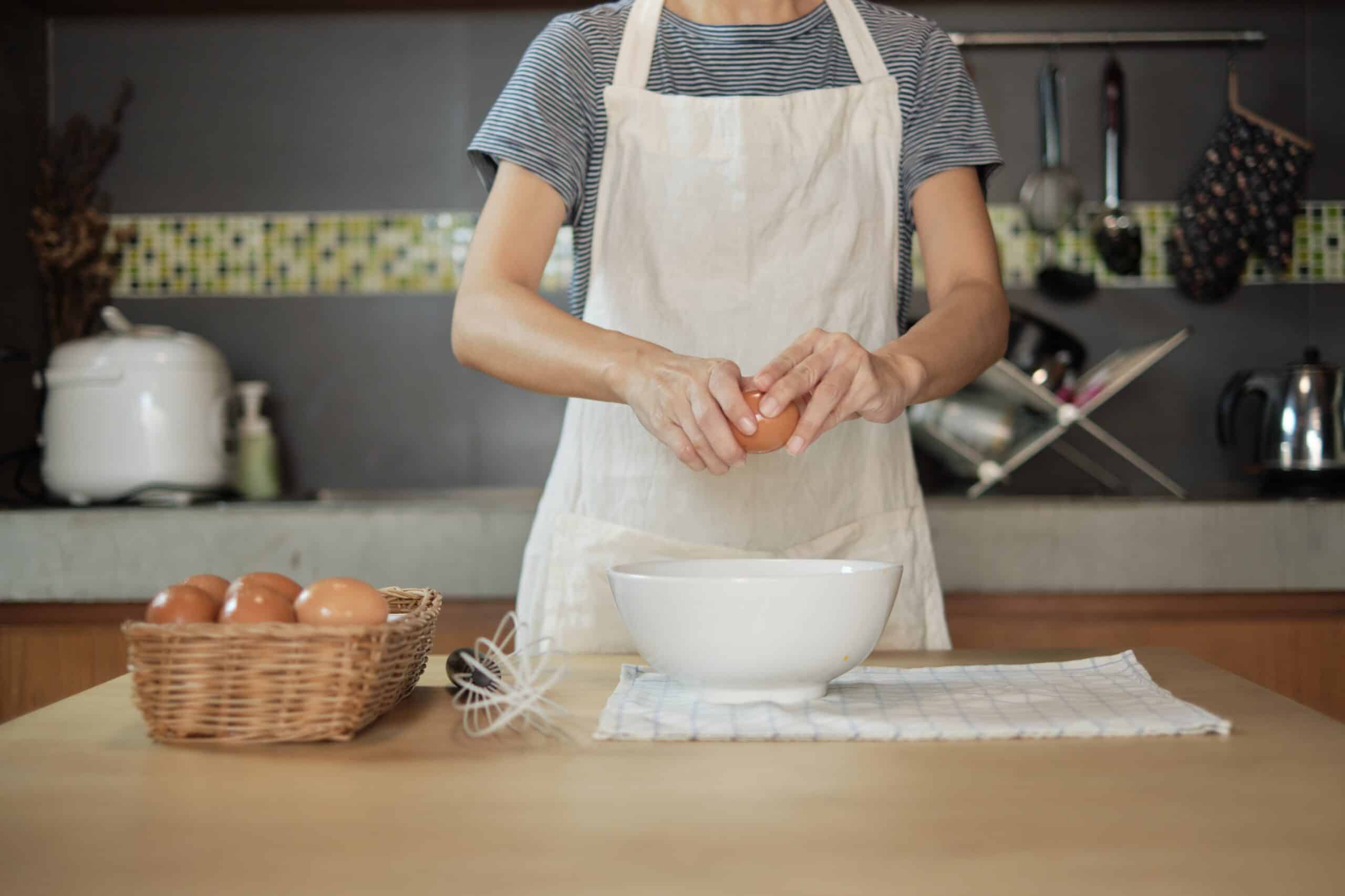 Apron When Mom is Cooking, Kitchen Apron With Three-section Pocket