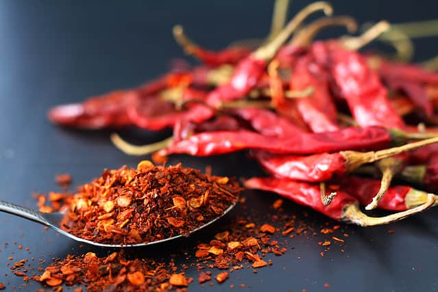 Chili Flakes Vs Red Pepper Flakes: Key Differences And Recipes With 