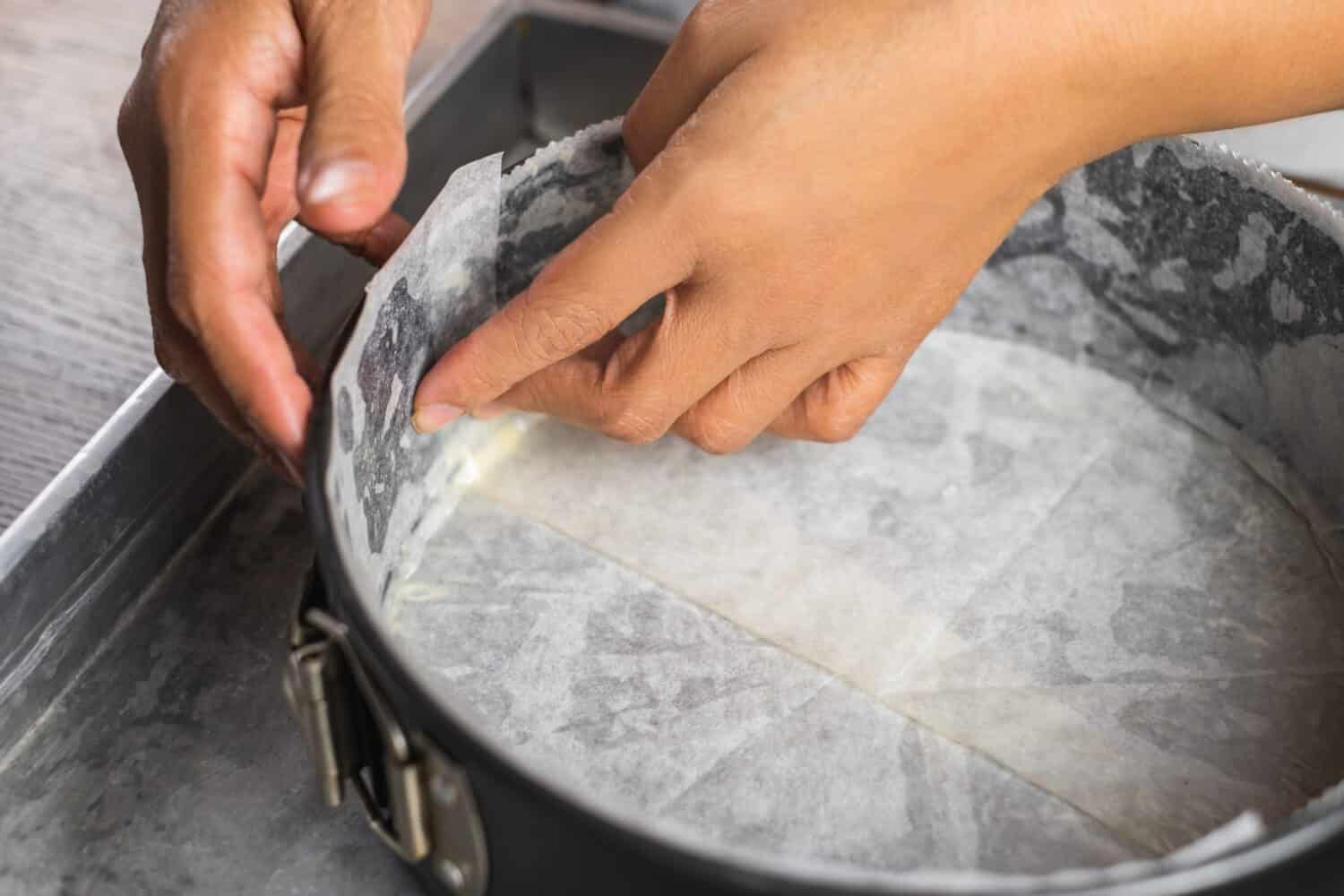 What's the Difference Between Glass and Metal Baking Pans?, Easy Baking  Tips and Recipes: Cookies, Breads & Pastries : Food Network