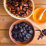 Dates vs. Prunes: Which is Healthier & 3 Key Differences