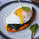 Spinach and Egg Sweet Potato Toast. Healthy breakfast ideas for busy mornings.