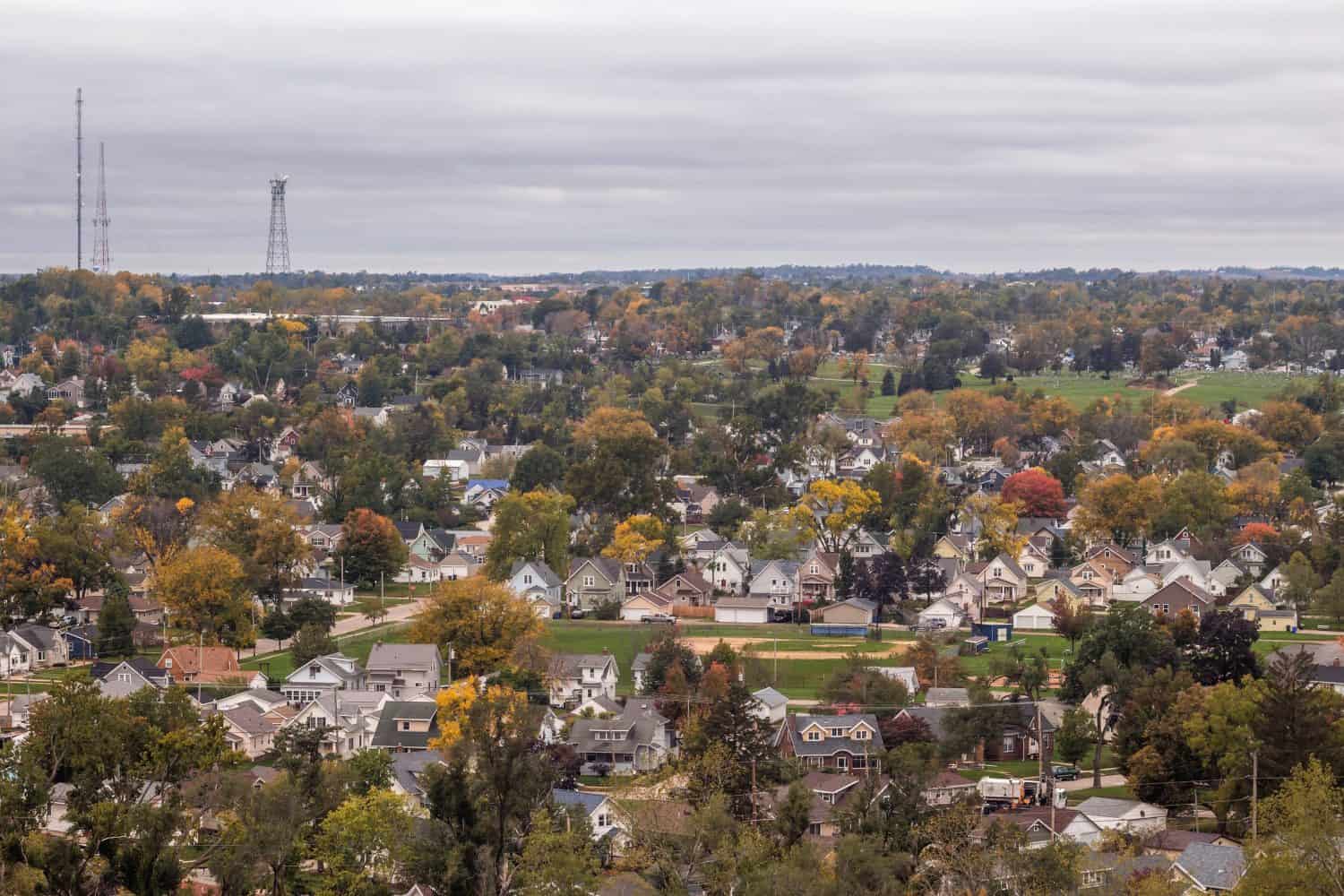 15. Second and Third Avenue Historic District (Cedar Rapids, IA)