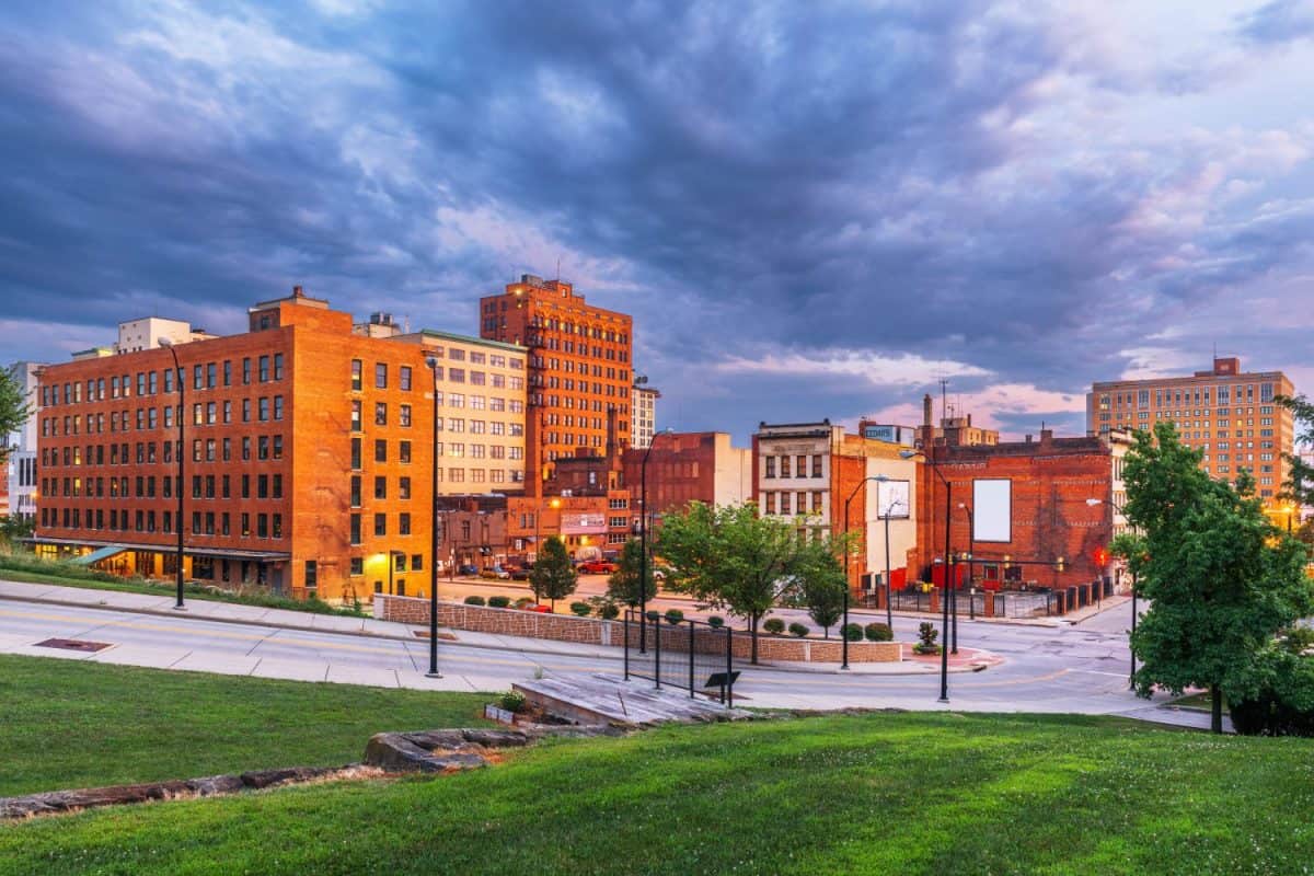 Youngstown, Ohio, USA downtown park and townscape at twilight.