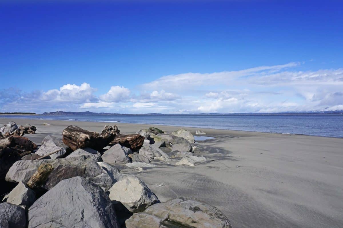 Columbia river at Fort Stevens State Park in Warrenton Oregon