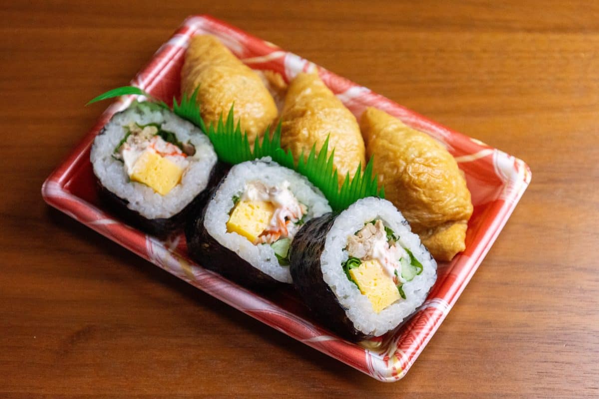 Tuna Futomaki and Inari Sushi called “Sukeroku”