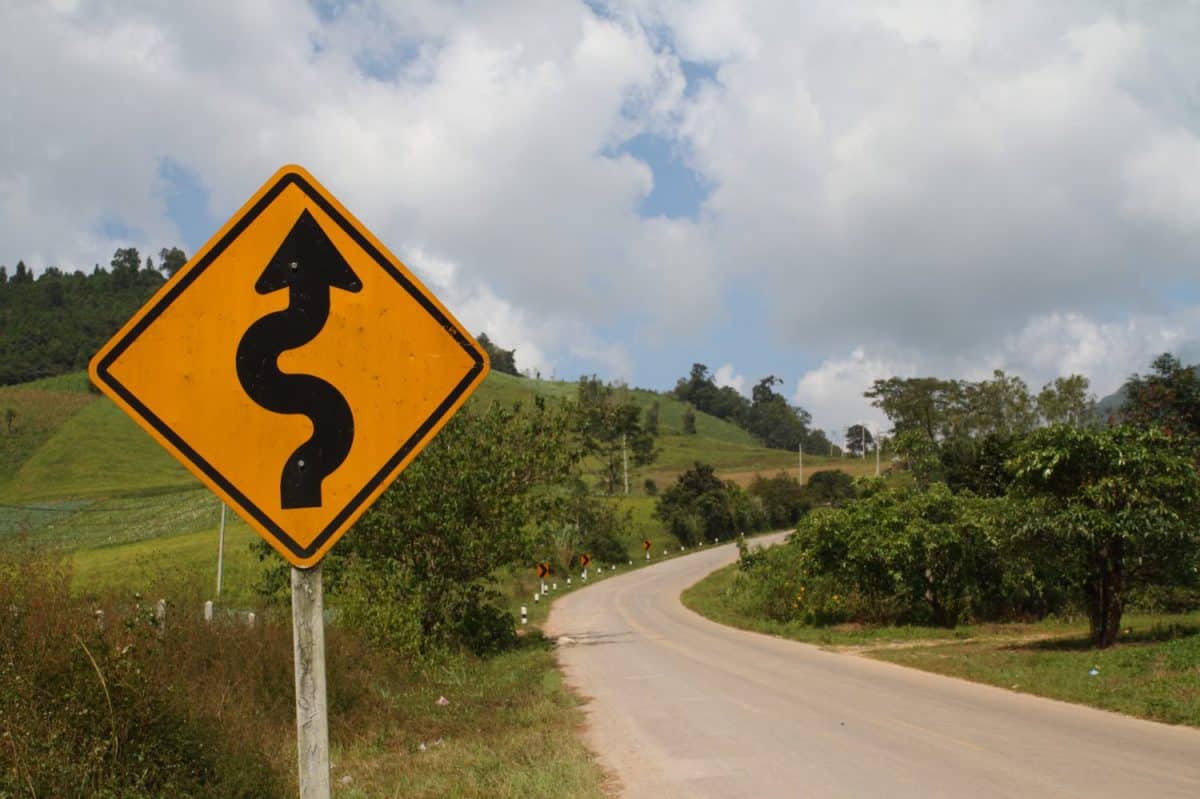 Road sign before uphill.