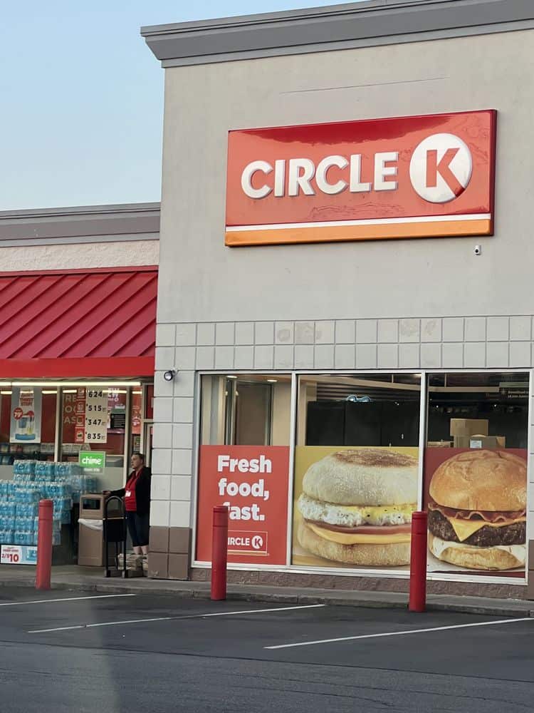 Circle K Outside