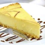 How to Make The Tastiest Amaretto Cheesecake