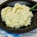 Your Family Will Love This Healthy Garlic Mashed Potatoes Recipe