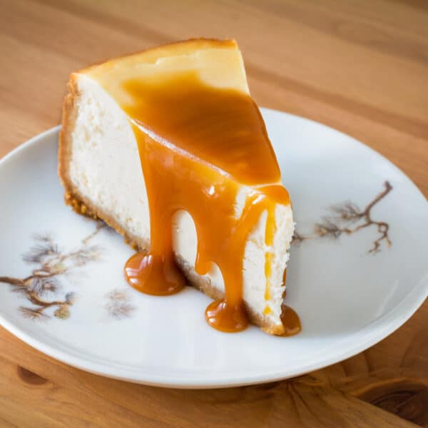 New York Cheesecake vs. Regular Cheesecake: 3 Key Differences & Which ...