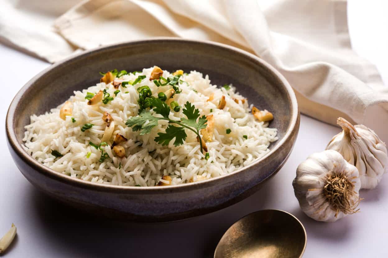 Turkey Breast Braised with Garlic and Rice